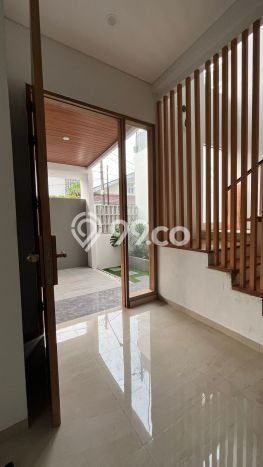 Ready to Use! Luxury House LT 120m2 Desain Modern di Bintaro Ready to Use! Luxury House LT 120m2 Desain Modern di Bintaro
