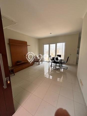 Rumah Minimalis 3 Kamar LT 105m2 di Modernland Rumah Minimalis 3 Kamar LT 105m2 di Modernland
