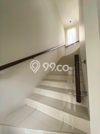 Rumah Modern 3 KT LT 144m2 di Modernland Rumah Modern 3 KT LT 144m2 di Modernland