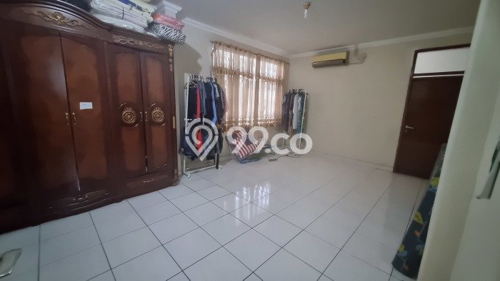 Rumah Modern 4 Kamar LT 180m2 di Modernland Rumah Modern 4 Kamar LT 180m2 di Modernland