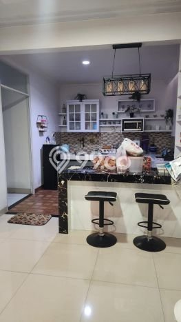 Rumah Mewah LB 200m2 Siap Huni Desain Elegan di Cikokol, Tangerang Rumah Mewah LB 200m2 Siap Huni Desain Elegan di Cikokol, Tangerang