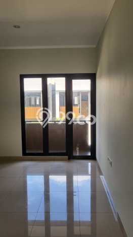 Rumah di Bekasi, 3 KT, Area Strategis, LT 91m2m² LB 100m2m² Rumah di Bekasi, 3 KT, Area Strategis, LT 91m2m² LB 100m2m²