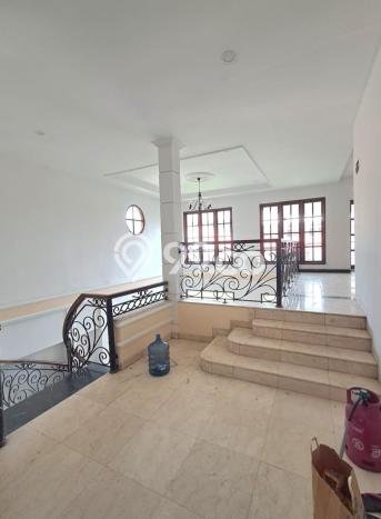 Hunian Elit LB 390m2 Siap Huni Desain Elegan di Banjar Wijaya, Tangerang Hunian Elit LB 390m2 Siap Huni Desain Elegan di Banjar Wijaya, Tangerang