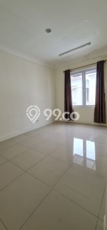 Jual Rumah Mewah Elegan Dengan View Cantik di Modernland, Tangerang Jual Rumah Mewah Elegan Dengan View Cantik di Modernland, Tangerang