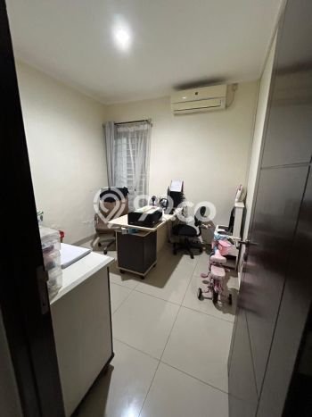 For Sale Hunian Rumah Terawat 4 Kamar di Modernland, Tangerang For Sale Hunian Rumah Terawat 4 Kamar di Modernland, Tangerang
