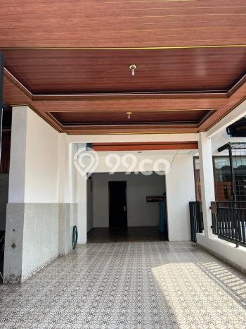 Dijual Rumah Mewah Megah Dengan View Cantik di Modernland, Tangerang Dijual Rumah Mewah Megah Dengan View Cantik di Modernland, Tangerang