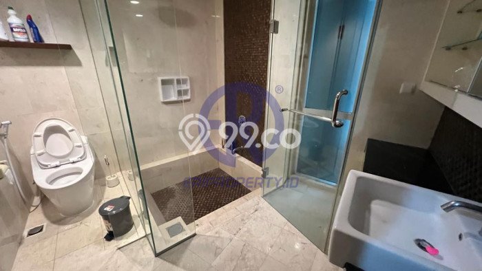 Siap Huni Apartemen Prestisius di Kemang 3 Kamar & 2 Kamar Mandi Siap Huni Apartemen Prestisius di Kemang 3 Kamar & 2 Kamar Mandi