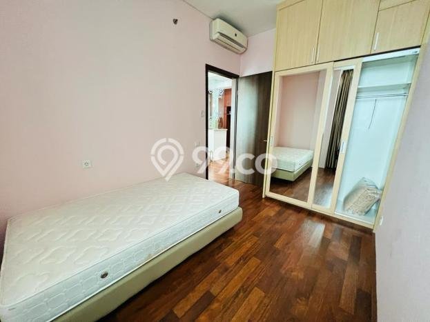 Empire 2 BR 2 Bath 89 m² + 1 Maid Room Kemang Village Empire 2 BR 2 Bath 89 m² + 1 Maid Room Kemang Village