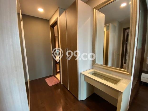 Kemang Village Ritz 2 BR Private Lift 144 m² Kemang Village Ritz 2 BR Private Lift 144 m²