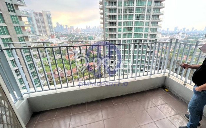 Hunian Apartemen High-Class untuk Dijual di Jakarta Selatan dengan 3 BR & 2 Kamar Mandi Hunian Apartemen High-Class untuk Dijual di Jakarta Selatan dengan 3 BR & 2 Kamar Mandi