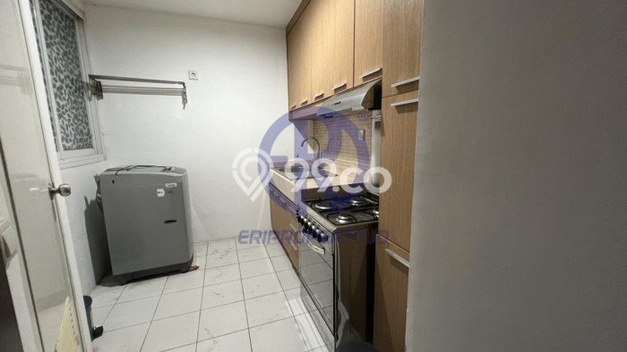 Hunian Apartemen High-Class untuk Dijual di Jakarta Selatan dengan 3 BR & 2 Kamar Mandi Hunian Apartemen High-Class untuk Dijual di Jakarta Selatan dengan 3 BR & 2 Kamar Mandi