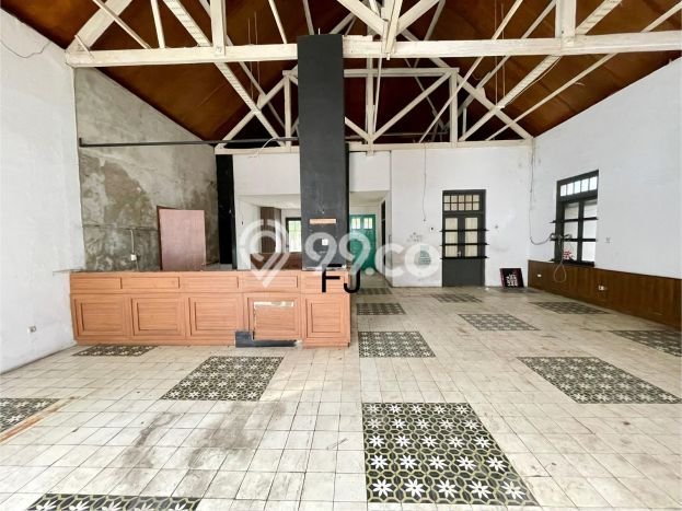For Sale! Luxury House LT 856m2 Desain Elegan di Asia Afrika For Sale! Luxury House LT 856m2 Desain Elegan di Asia Afrika