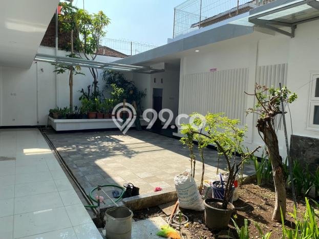 Sewa Rumah Murah di Asia Afrika Bandung dengan 4 Kamar Tidur Sewa Rumah Murah di Asia Afrika Bandung dengan 4 Kamar Tidur