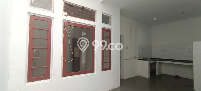 Dijual Rumah 4 Kamar Lokasi Strategis Bagus dan Strategis di Antapani Dijual Rumah 4 Kamar Lokasi Strategis Bagus dan Strategis di Antapani