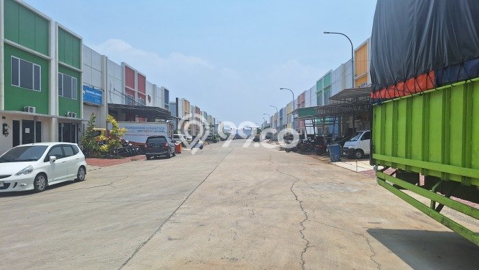 Gudang Bagus LT 302m2 LB 162m2 Dijual di Karawang Timur Karawang Gudang Bagus LT 302m2 LB 162m2 Dijual di Karawang Timur Karawang