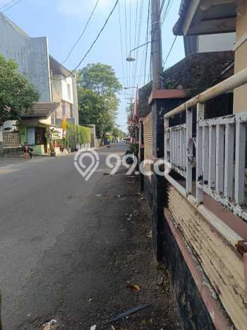 Kost untuk Dijual di Kaliurang Punya 16 Kamar Kost untuk Dijual di Kaliurang Punya 16 Kamar