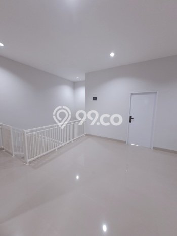 Ready to Use! Luxury House LT 116m2 Desain Modern di Kemang Ready to Use! Luxury House LT 116m2 Desain Modern di Kemang