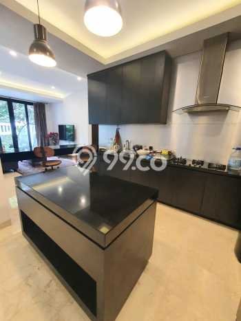 Rumah Luxury Modern Tanpa Renovasi di Kemang Jakarta Selatan Rumah Luxury Modern Tanpa Renovasi di Kemang Jakarta Selatan