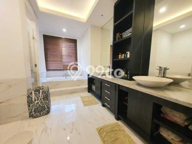 Rumah Luxury Modern Tanpa Renovasi di Kemang Jakarta Selatan Rumah Luxury Modern Tanpa Renovasi di Kemang Jakarta Selatan