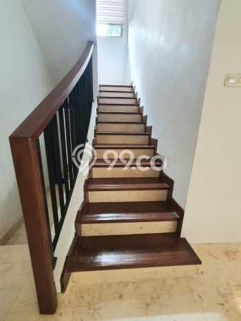 Rumah Luxury Modern Tanpa Renovasi di Kemang Jakarta Selatan Rumah Luxury Modern Tanpa Renovasi di Kemang Jakarta Selatan