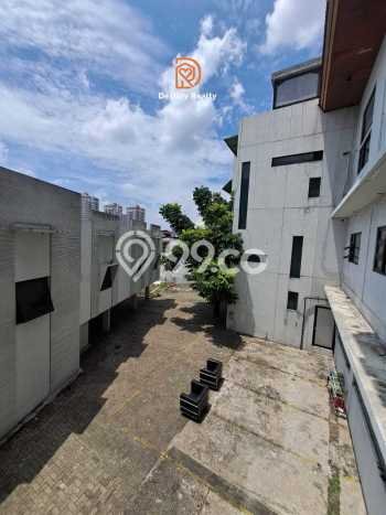 Unit Komersial Dijual di Kebayoran Baru Jakarta Selatan 1849m2 Unit Komersial Dijual di Kebayoran Baru Jakarta Selatan 1849m2
