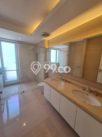 For Sale! Luxury House LT 381m2 Desain Modern di Pejaten For Sale! Luxury House LT 381m2 Desain Modern di Pejaten