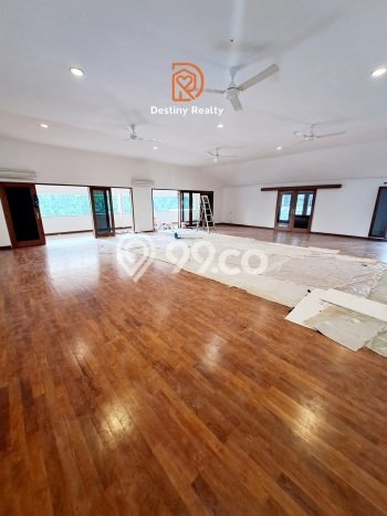 Rumah Luxury Modern Siap Huni di Pondok Indah Jakarta Selatan Rumah Luxury Modern Siap Huni di Pondok Indah Jakarta Selatan