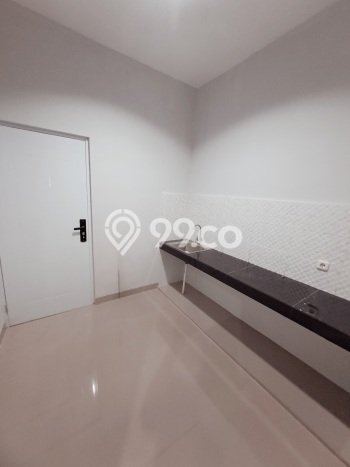 Ready to Use! Luxury House LT 116m2 Desain Modern di Kemang Ready to Use! Luxury House LT 116m2 Desain Modern di Kemang