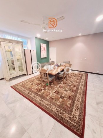 Ready to Use! Premium House LT 1058m2 Desain Elegan di Kemang Ready to Use! Premium House LT 1058m2 Desain Elegan di Kemang