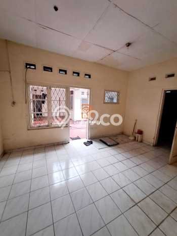 Siap Huni Rumah Mewah 3 Kamar di Kebayoran Baru Dekat ke Mana Pun Siap Huni Rumah Mewah 3 Kamar di Kebayoran Baru Dekat ke Mana Pun