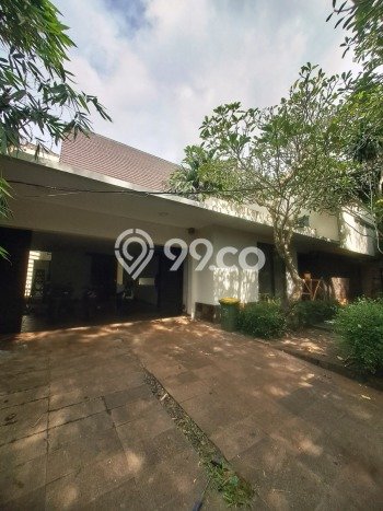 Rumah Kondisi Baik Disewakan di Kemang, Jakarta Selatan LT 305m2, LB 800m2 Rumah Kondisi Baik Disewakan di Kemang, Jakarta Selatan LT 305m2, LB 800m2