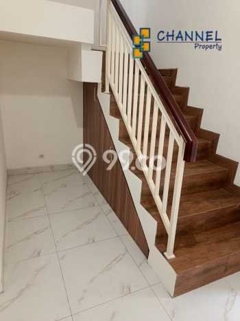 Rumah Modern 3 KT di Ciater Tangerang Semi Furnished Rumah Modern 3 KT di Ciater Tangerang Semi Furnished