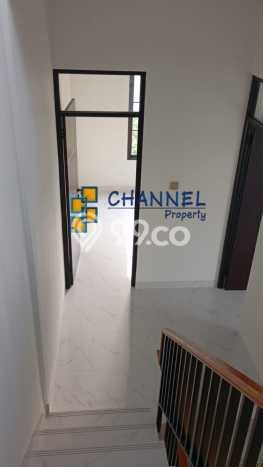 Hunian Cantik Modern Lb 110m2 di BSD, Tangerang Selatan Hunian Cantik Modern Lb 110m2 di BSD, Tangerang Selatan