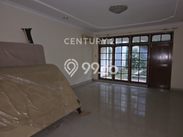 Rumah Elit Modern Siap Huni di Pondok Indah Jakarta Selatan Rumah Elit Modern Siap Huni di Pondok Indah Jakarta Selatan