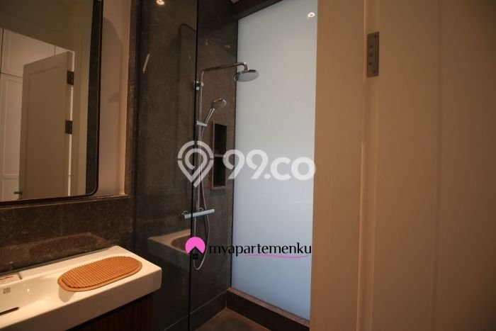 Hunian Apartemen High-Class untuk Dijual di Jakarta Pusat dengan 4 BR & 5 Kamar Mandi Hunian Apartemen High-Class untuk Dijual di Jakarta Pusat dengan 4 BR & 5 Kamar Mandi