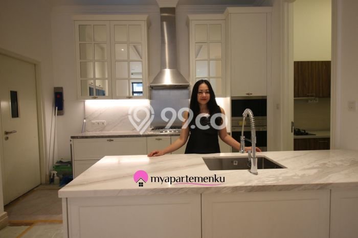 Hunian Apartemen High-Class untuk Dijual di Jakarta Pusat dengan 4 BR & 5 Kamar Mandi Hunian Apartemen High-Class untuk Dijual di Jakarta Pusat dengan 4 BR & 5 Kamar Mandi