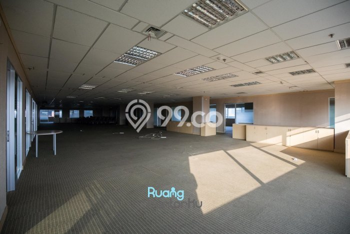 Disewakan Kantor di Kawasan Ramai Slipi Luas 1024m2 Disewakan Kantor di Kawasan Ramai Slipi Luas 1024m2