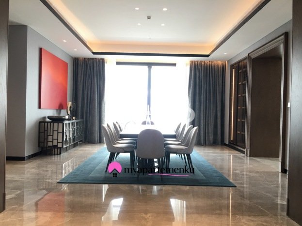 Hunian Apartemen High-Class untuk Dijual di Jakarta Selatan dengan 4 BR & 5 Kamar Mandi Hunian Apartemen High-Class untuk Dijual di Jakarta Selatan dengan 4 BR & 5 Kamar Mandi