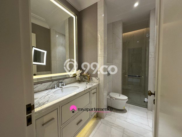 Hunian Apartemen High-Class untuk Dijual di Jakarta Selatan dengan 3 BR & 3 Kamar Mandi Hunian Apartemen High-Class untuk Dijual di Jakarta Selatan dengan 3 BR & 3 Kamar Mandi