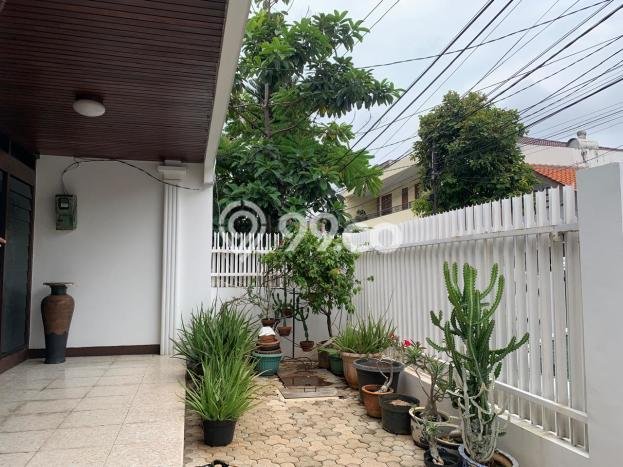 For Sale Rumah Mewah Exclusive di Senen, Jakarta Pusat For Sale Rumah Mewah Exclusive di Senen, Jakarta Pusat
