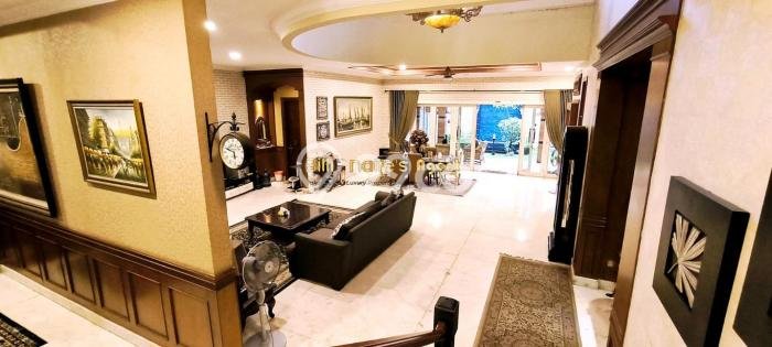 Siap Huni Rumah Mewah 5 Kamar di Pasar Minggu Dekat ke Mana Pun Siap Huni Rumah Mewah 5 Kamar di Pasar Minggu Dekat ke Mana Pun
