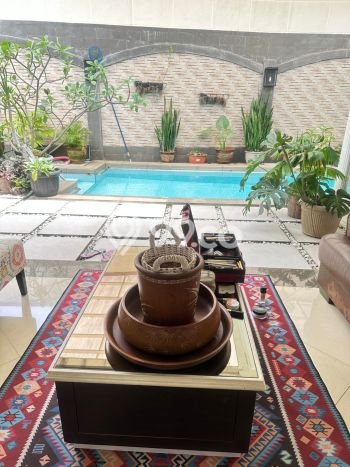 For Sale! Luxury House LT 337m2 Desain Modern di Turangga For Sale! Luxury House LT 337m2 Desain Modern di Turangga