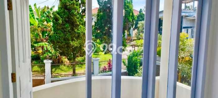 Jual Rumah Mewah Megah Dengan View Cantik di Cipaku, Bandung Jual Rumah Mewah Megah Dengan View Cantik di Cipaku, Bandung