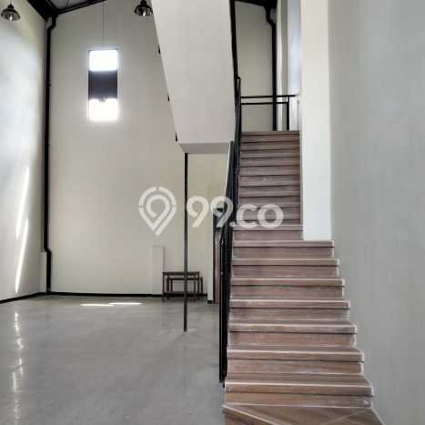 Gudang Premium di Batujajar, Luas 450m², Kawasan Bisnis, Tingkat Keramaian Tinggi Gudang Premium di Batujajar, Luas 450m², Kawasan Bisnis, Tingkat Keramaian Tinggi