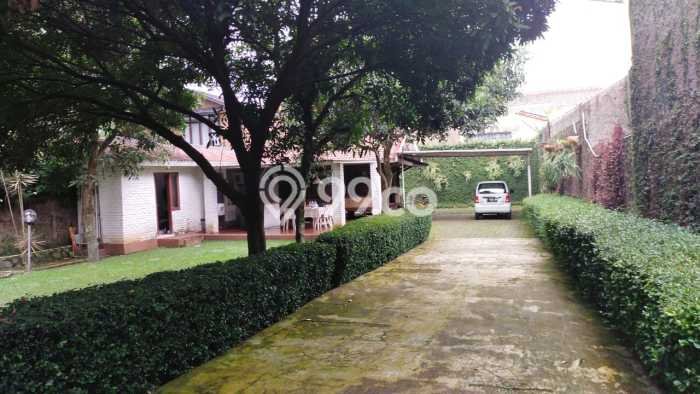 Rumah kawasan Cimahi Utara, Cimahi, LT 718m2m² Bangunan 100m2m² Rumah kawasan Cimahi Utara, Cimahi, LT 718m2m² Bangunan 100m2m²