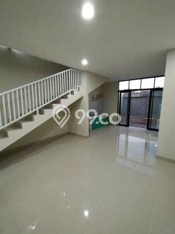 Rumah Terawat di Arcamanik, Bandung, LT 100m², Luas Bangunan 75m² Rumah Terawat di Arcamanik, Bandung, LT 100m², Luas Bangunan 75m²