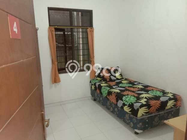 Rumah Terawat 12 KT 12 KM di Kawasan Komersial Coblong, Bandung Rumah Terawat 12 KT 12 KM di Kawasan Komersial Coblong, Bandung
