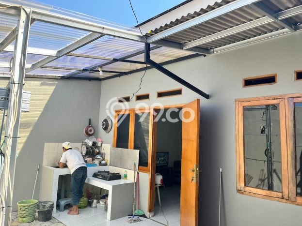 Rumah dengan Lokasi Strategis 2 KT di Arcamanik, Bandung Rumah dengan Lokasi Strategis 2 KT di Arcamanik, Bandung
