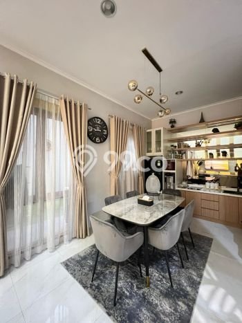 Ready to Use! Luxury House LT 131m2 Desain Elegan di Ciwaruga Ready to Use! Luxury House LT 131m2 Desain Elegan di Ciwaruga