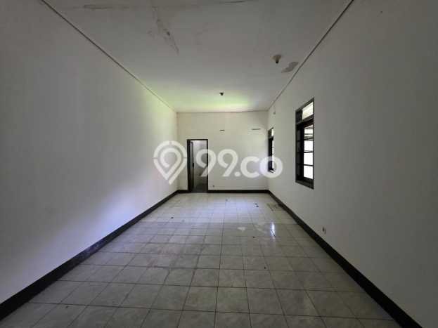 Rumah area Turangga, Akses ke Tol, 2 KM, LT 326m² Bangunan 220m² Rumah area Turangga, Akses ke Tol, 2 KM, LT 326m² Bangunan 220m²